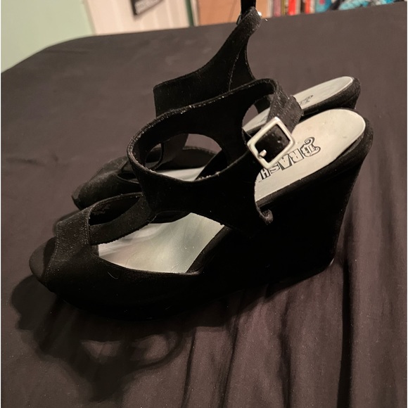 Black Platform Wedges - Picture 3 of 4